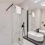 Rentplanet - Slonimskiego Apartment
