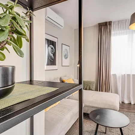 Apartmán Rentplanet - Slonimskiego Vratislav