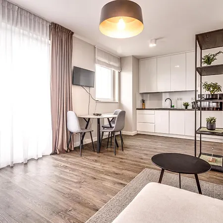 Rentplanet - Slonimskiego Apartment